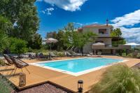 Villa Polyxeni Magnolia 150m from the sea - Chambres d'hôtes Politiká