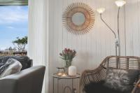 Cozy Summer House Close To The Beach - Bed and Breakfast Assens