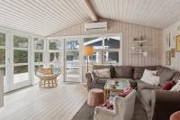 Charming Holiday Home Near Stenstrup Beach - B&B Nykøbing Sjælland