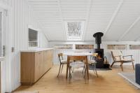 Charming Cottage Near The Water - B&B Holbæk