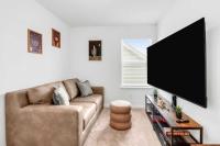 Cowboy Casa Near Downtown - Chambres d'hôtes New Braunfels