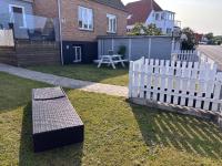 Cozy Holiday Apartment Located By Tejn Harbor - Bed and Breakfast Allinge