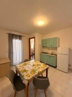 Apartamento de 1 dormitorio con terraza