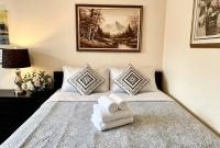 Bright&Modern Space Perfect for couple and Family Step to public transit in Toronto - Bed and Breakfast Toronto