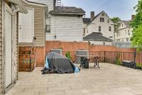 Walk to the NYC Train! Mt Vernon Escape w/ Patio - B&B Mount Vernon