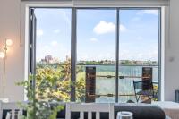 Wembley View Retreat - Sleeps 8 - Balcony - Ferienwohnung London