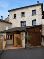 Cosy Maison Familiales - B&B La Llagonne