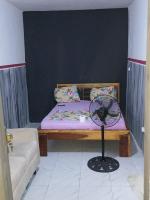 Une chambre,salon,cuisine à Port-Bouet cité SiPiM aéroport - Ferienwohnung Abidjan