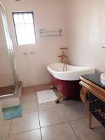 Mma Mali Bakgopeng bed and breakfast - B&B Gaborone
