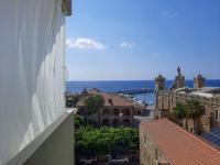Vers Les Nuages, Old Souk, Sea View Flat & Balcony - B&B Batroûn