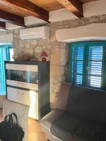 Apartment Suzan Island Krk - Bed and Breakfast Sužan