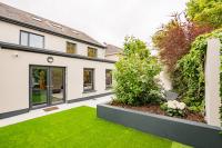 9BR Galway House - Walk to Eyre Square - Free Parking - B&B Galway