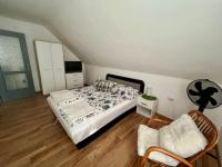 Apartamento con balcón