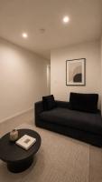 The Meadow - 5 Bedrooms Relax & Stay - Bed and Breakfast Christchurch