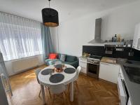 Quiet 2-Bedroom Apartment Close to Prague Center - B&B Praga