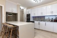 Shanthi Apartment 6 - Bed and Breakfast Ballito