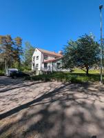 Lägenhet nära kanalen Pralinette BB - Ferienwohnung Nykroppa