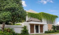 Utopic Seminyak Studio Apartments - Bed and Breakfast Legian