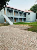 Rest Easy Guest House Pty Ltd Unit 5 - Ferienwohnung Boksburg