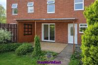 Family & Contractors Home - 6 Beds - Garden Patio - Chambres d'hôtes Newton Aycliffe