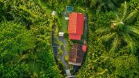 The Payung House - Romantic Riverside Villa - B&B Bebandem