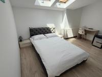 Double Room with Private External Bathroom
