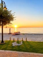 Beachfront Paradise Studio - B&B Leptokaryá