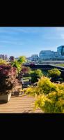 2-Bedroom City Apt with Roof Top Garden - Bed and Breakfast Dublin