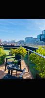2-Bedroom City Apt with Roof Top Garden - Bed and Breakfast Dublin