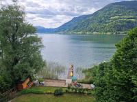 Apartamento Familiar con balcón y vistas al lago
