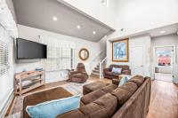 6 min walk to beach Pool Fishing Pier Sleeps 10 - B&B Gulf Shores