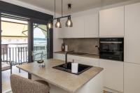 Lumi Apartment near the Beach & City Center - B&B Crikvenica