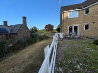 Beautiful, Spacious 2 Bed House, Saltaire-Bingley, Sleeps 5 - Chambres d'hôtes Bradford