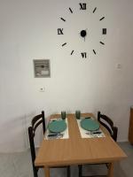 FLISVOs 80 m από την θάλασσα - Ferienwohnung Erateiní