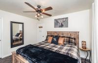 Shores to Slopes Cozy Cabin 4BR w Game Loft, Walk to Lake, Spa - Ferienwohnung South Lake Tahoe