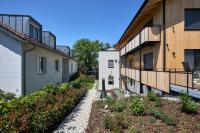 seeglueck ROSENHOF - naturnah Wohnen im Holz100-Vollholzhaus mit Whirlpool und Garten - B&B Costanza