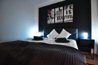 r204 by flataid rooms and apartments near LKH Graz 24-7 check In - Chambres d'hôtes Graz