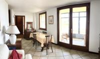 Lake view of Stresa in a villa in Someraro - Bed and Breakfast Levo