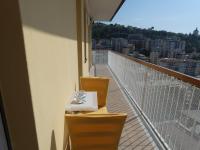 Incantevole alloggio con box auto - B&B Sanremo