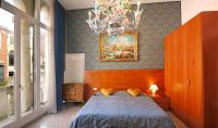 Double Room with Balcony and Canal View