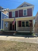The Uptown Suite - Big Red, 1903 - Ferienwohnung Wilmington