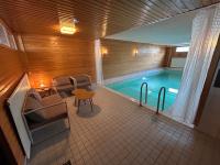 Large apartment in the centre of Jyväskylä with private swimming pool and sauna - Ferienwohnung Jyväskylä