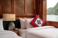 Deluxe Double or Twin Room with Sea View