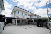 NS House Hatyai Spacious 3BR Family House near Khlong Hae Floating Market - Chambres d'hôtes Ban Bang Thong