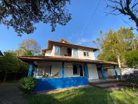 Casa Mar Alto, casa compartilhada com vibe de hostel a poucos passos da Praia Morro das Pedras em Florianópolis - B&B Florianópolis