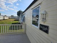 3 bed static van with decking - B&B Dymchurch