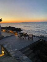 Villa Harmonia II-Seafront Retreat - Ferienwohnung Livadáki
