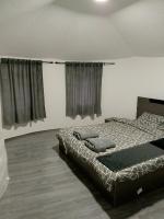 Cozy "Vila Koki" with Private Pool and Lake Surrounded by Nature - B&B Gabrovo