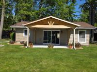 Elaine’s Lighthouse - B&B Houghton Lake