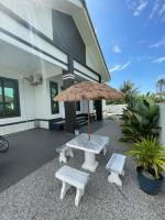 Rihays Palace Homestay Ketereh - B&B Ketereh